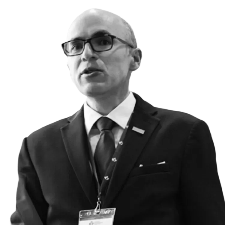 Yuri Sáenz More - General Manager, Veladero